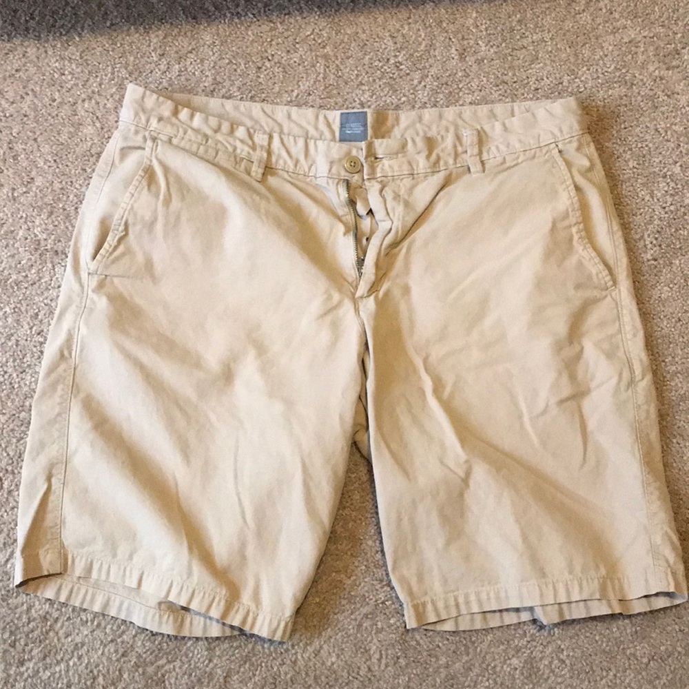 Gap khaki shorts. Size 38